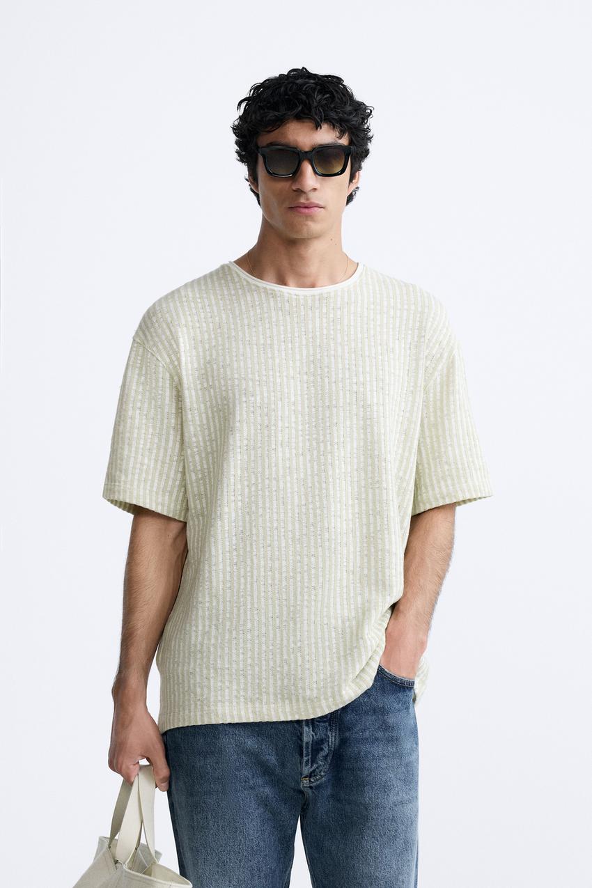 Half sleeve tshirt
